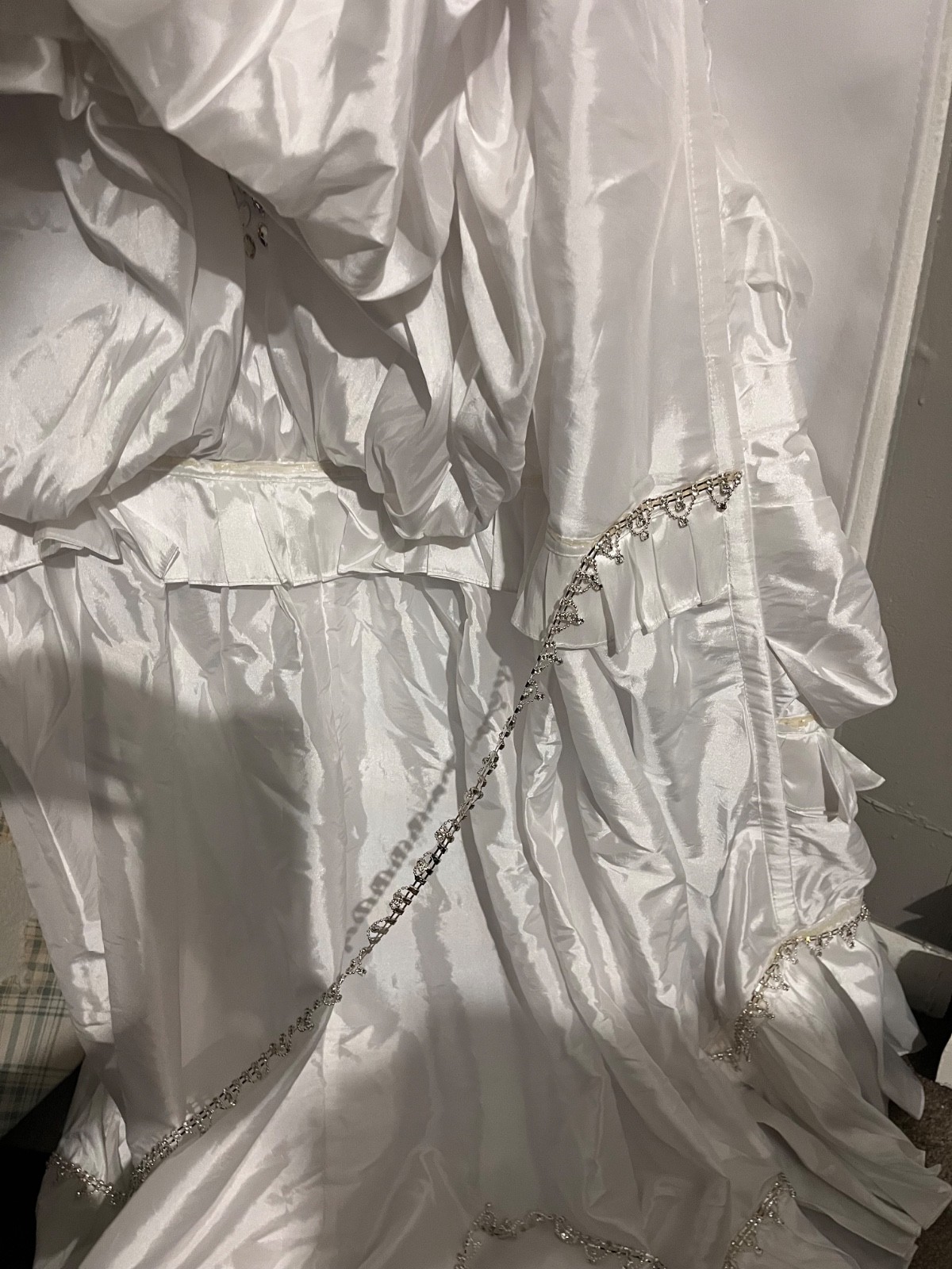 waist 33 bust and hips 40