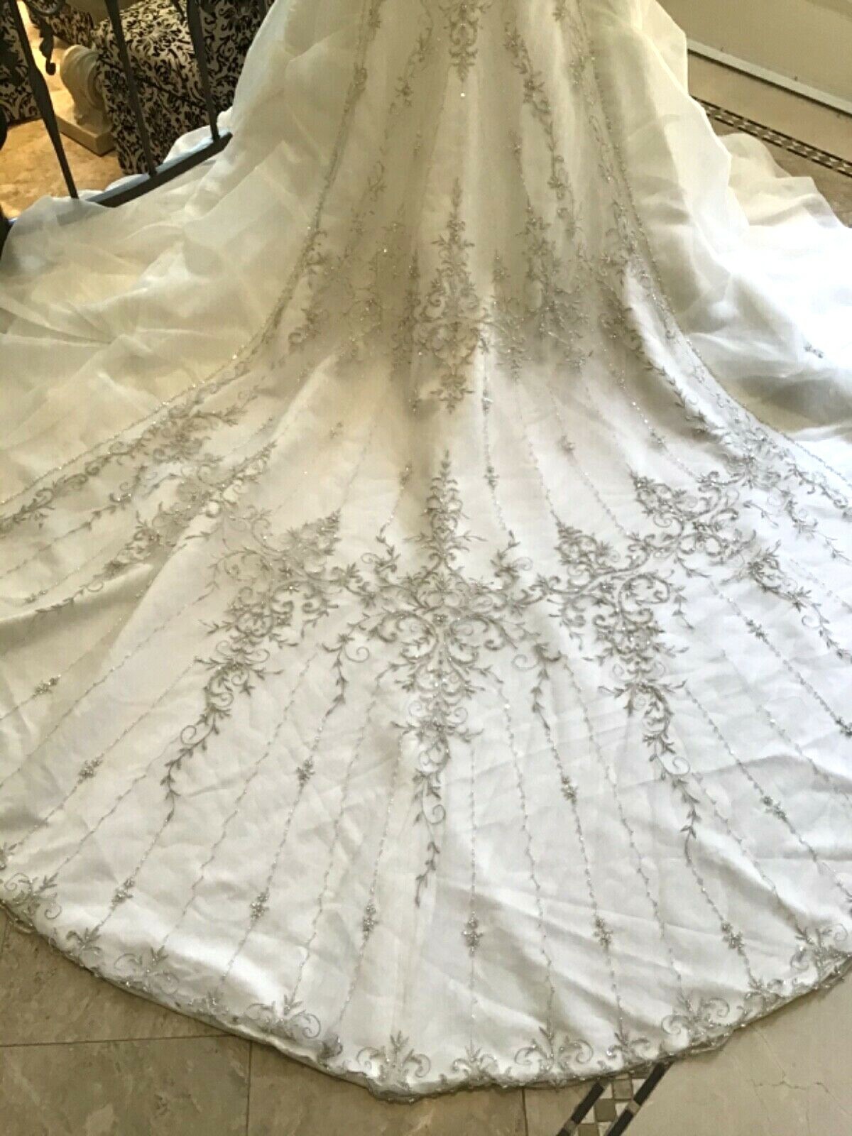 SIGNATURE Wedding dress Bridal ball gown up pick up skirt Ivory organza 8 NEW