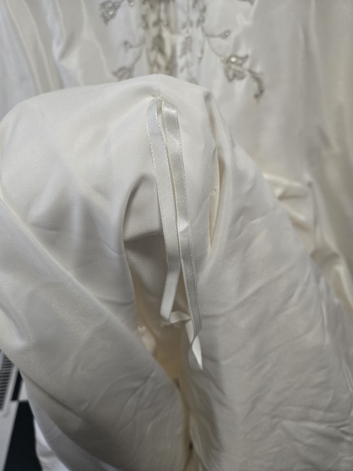 Venus Strapless Ivory Ball Gown Wedding Dress Taffeta Beading Embroidery Size 10