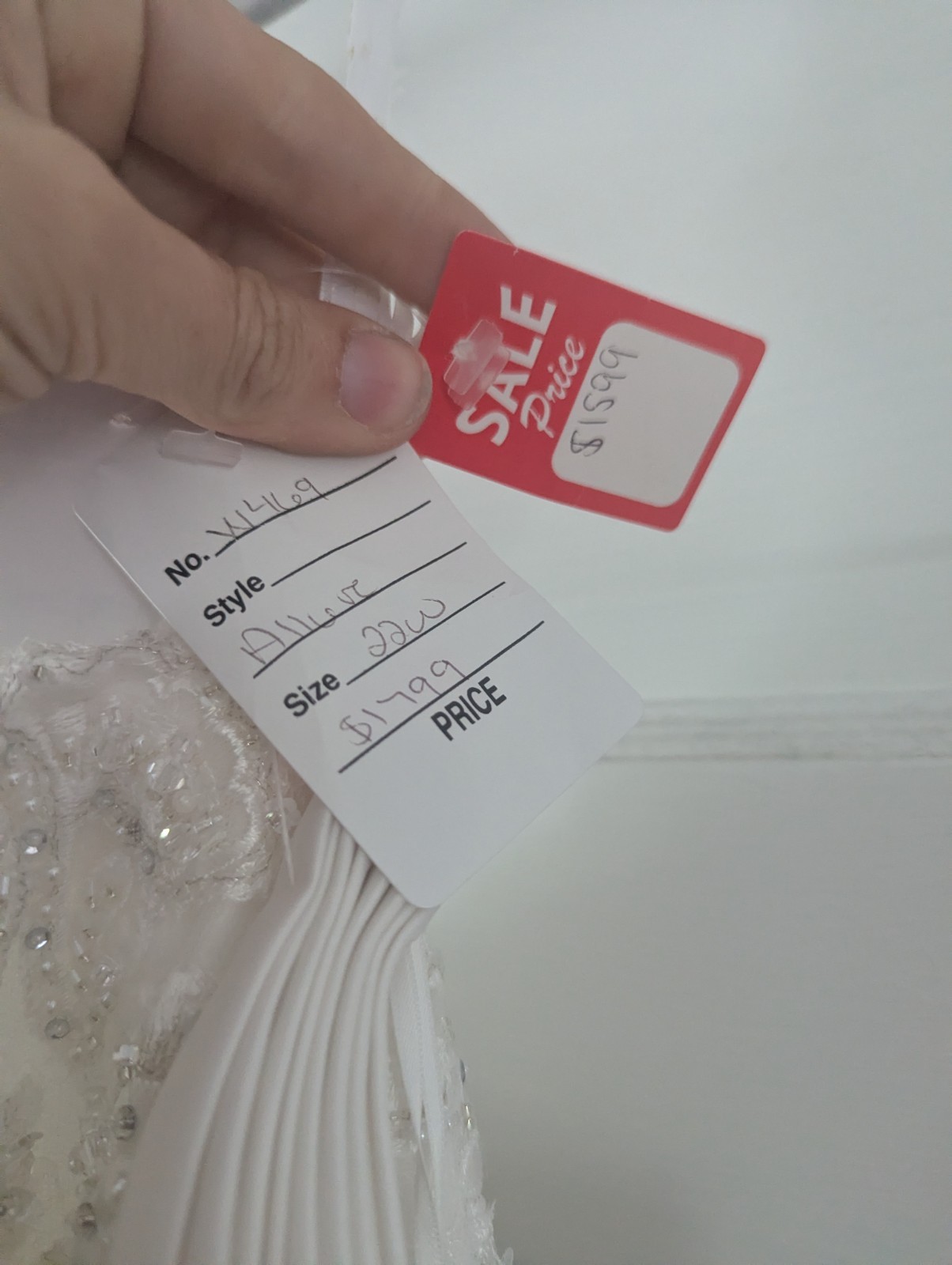 Allure Bridals Ivory Wedding Dress Style 469 – Size 22w