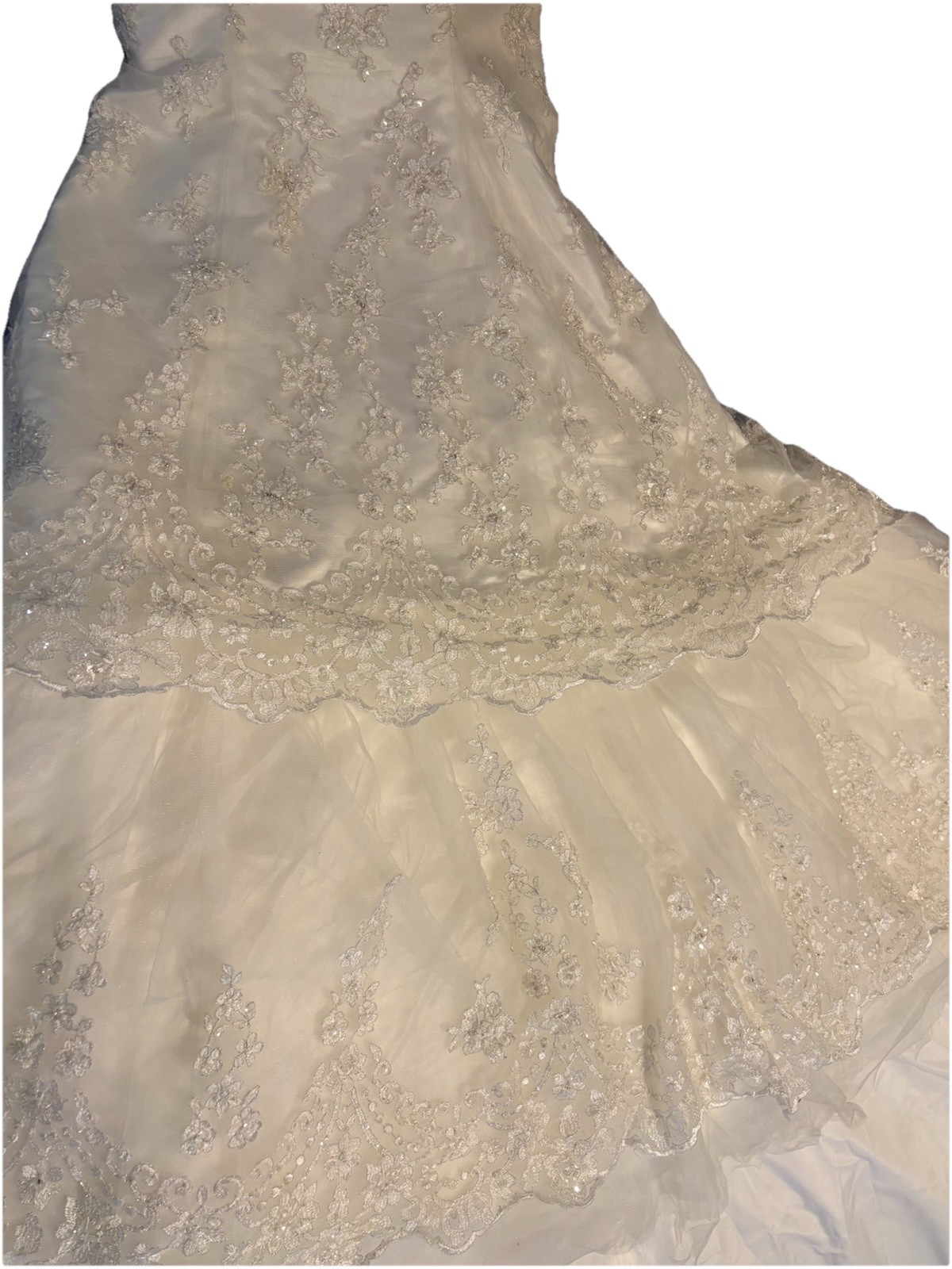 Professionally Cleaned Size 18 Wedding Dress With Built In Bustle. Stored In Box