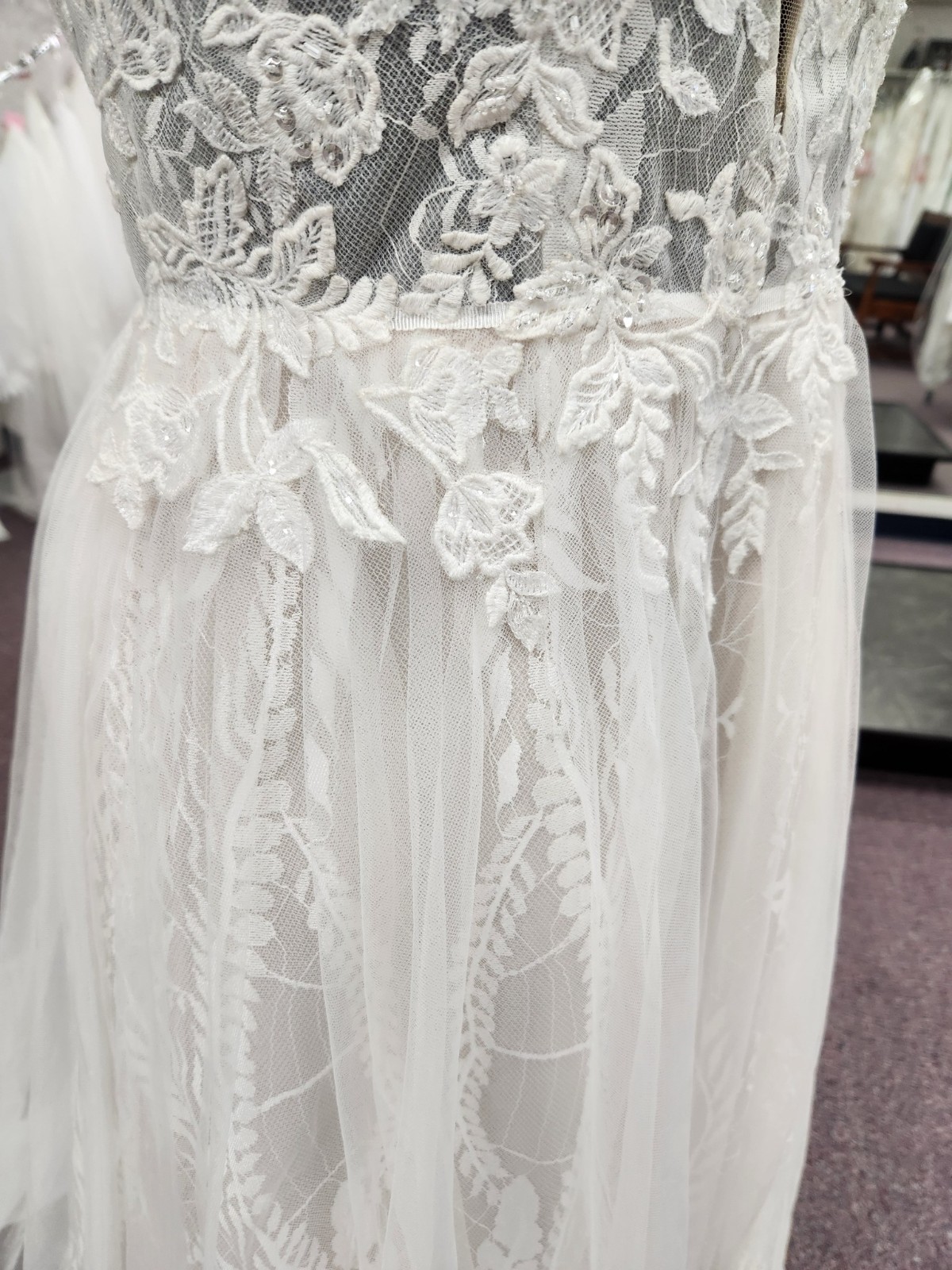 Private Label Shivani Size 8 Ivory/Stone Halter Neck Bridal Gown/Wedding Dress