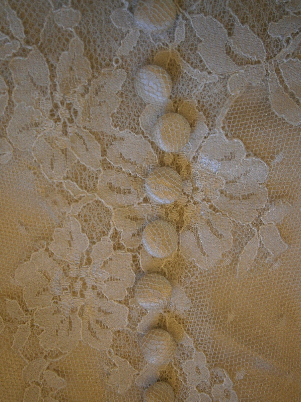 Matthew Christopher Violet Wedding Dress 8-12 Champange Silk Lace Keyhole