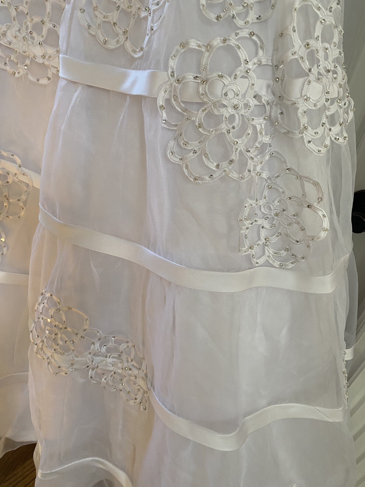 Oleg Cassini White Wedding Dress CWG344 Strapless Beaded Ruffle Satin Tulle Sz 2
