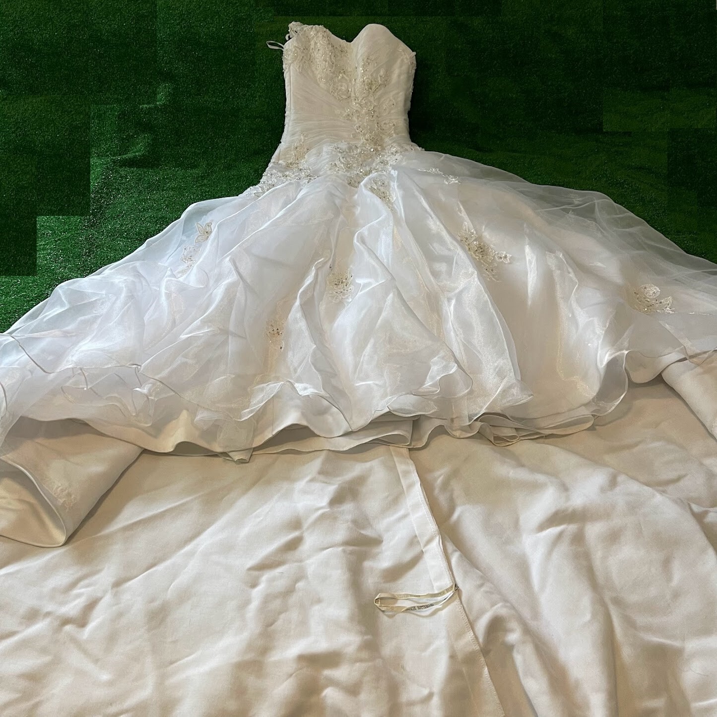 Maggie Sottero Haute Couture Imperial Gown Off Shoulder Wedding Dress Size 0
