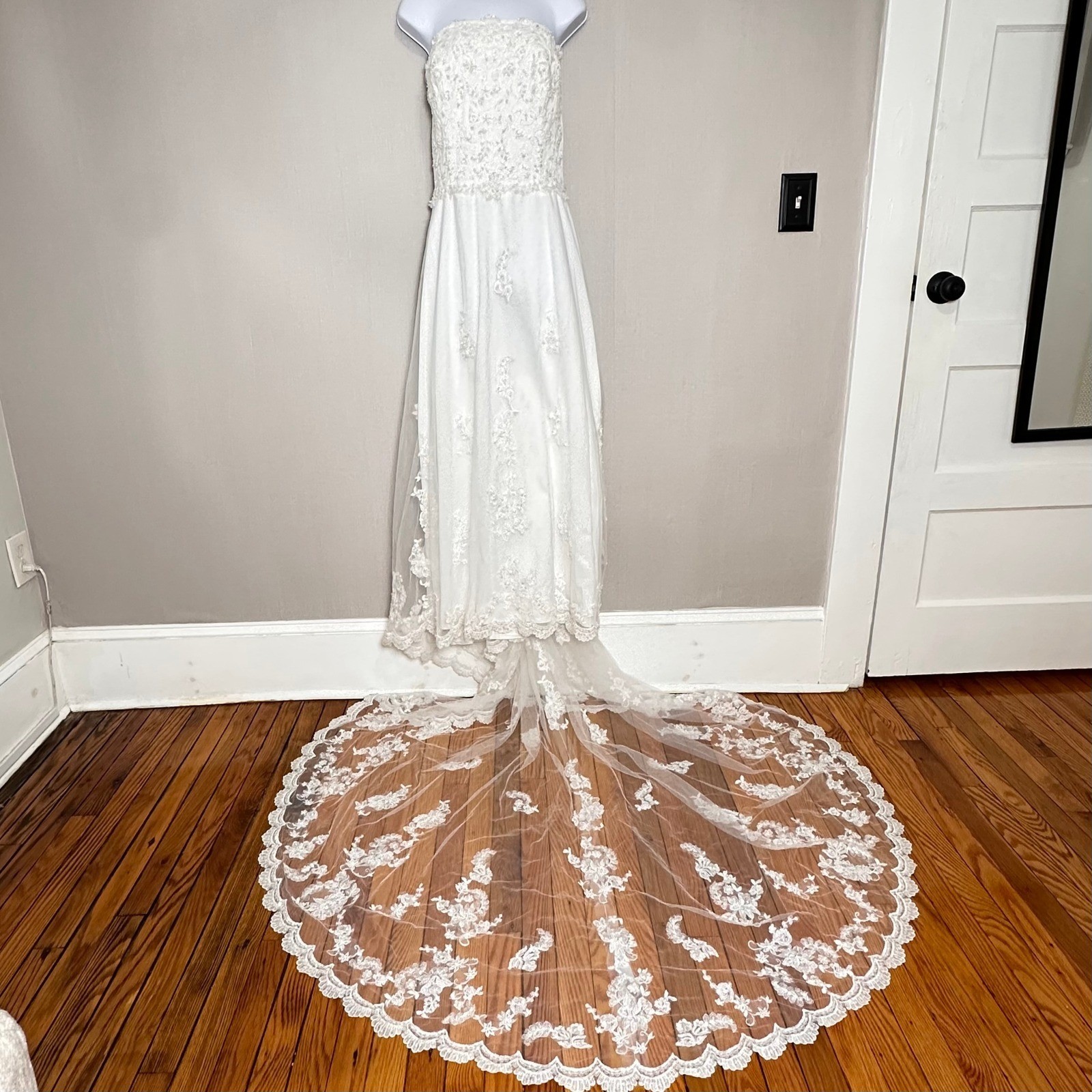 Mary’s White Strapless Lace Floral Beaded Wedding Dress Cathedral Train Size 22