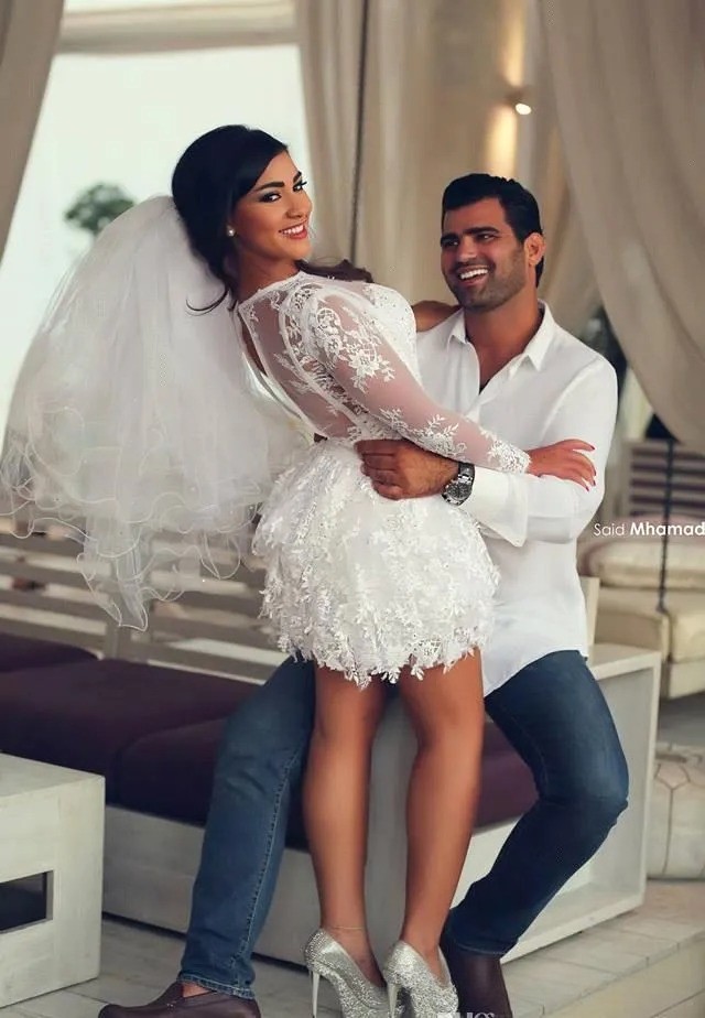 Vintage Short Lace Wedding Dress Long Sleeves Crew Neck Open Back Bridal Gowns
