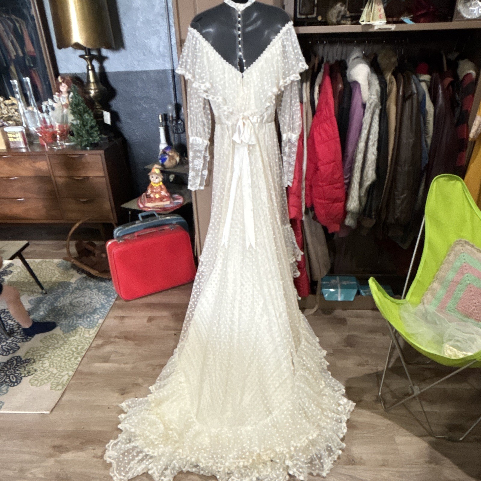 Victorian Ivory Lace High Neck Long Sleeve A-Line Wedding Dress Buttons