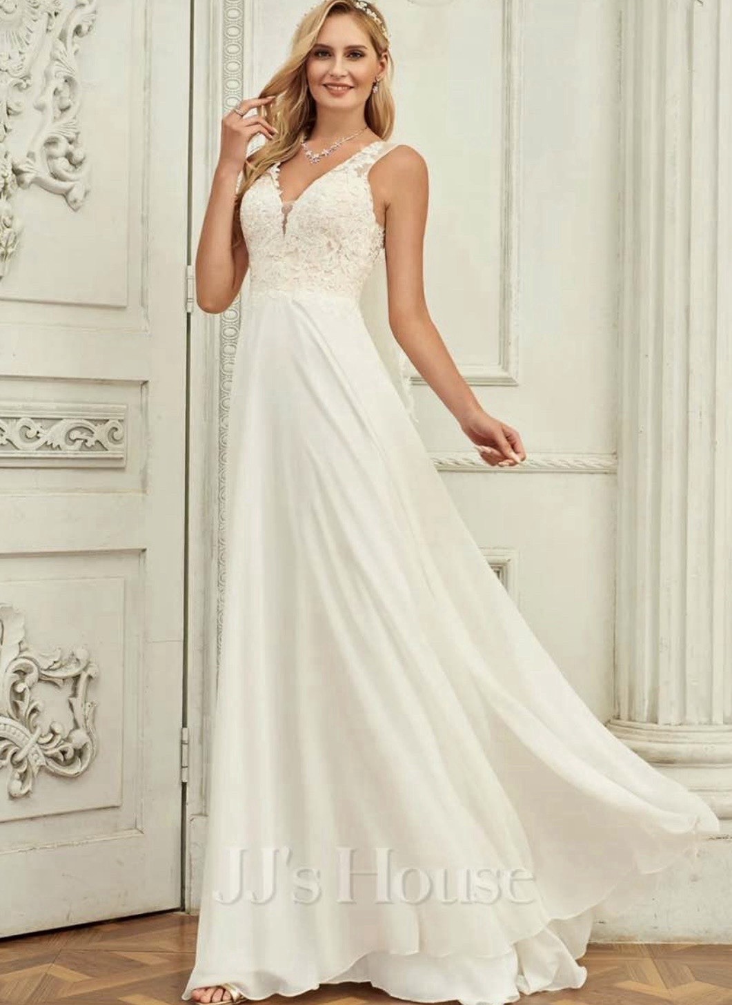 JJ’s House White Lace V-Neck Sleeveless A-Line Full-Length Wedding Dress size 12
