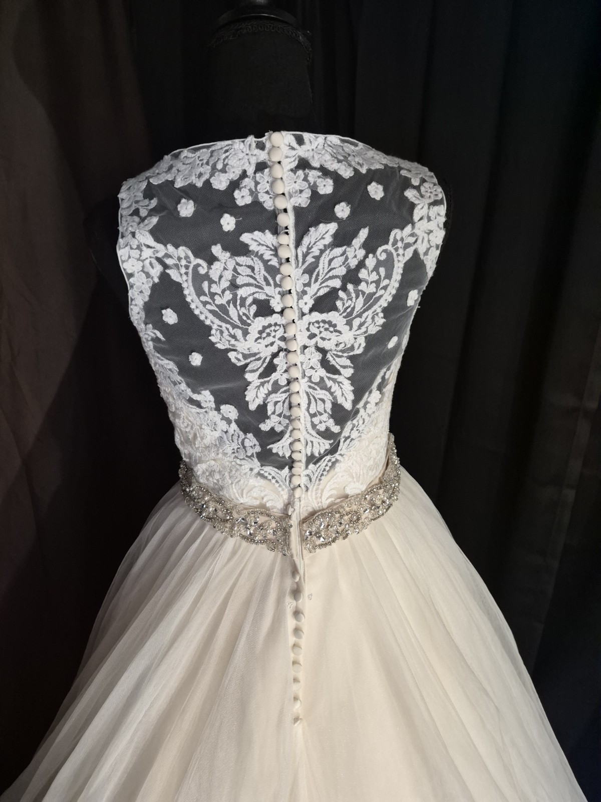 Allure Bridals Wedding Dress 14 Ivory Ballgown Lace Tulle Illusion Crystals