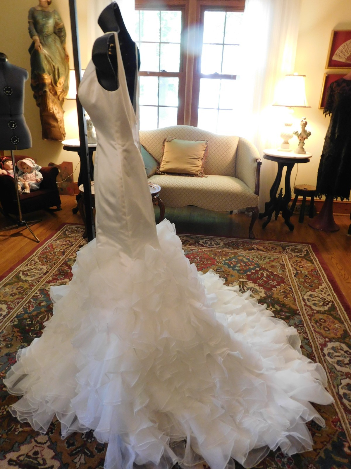 NEW WHITE FITTED W/RUFFLY SKIRT & TRAIN ‘BEDAZZLED” WEDDING GOWN S 2