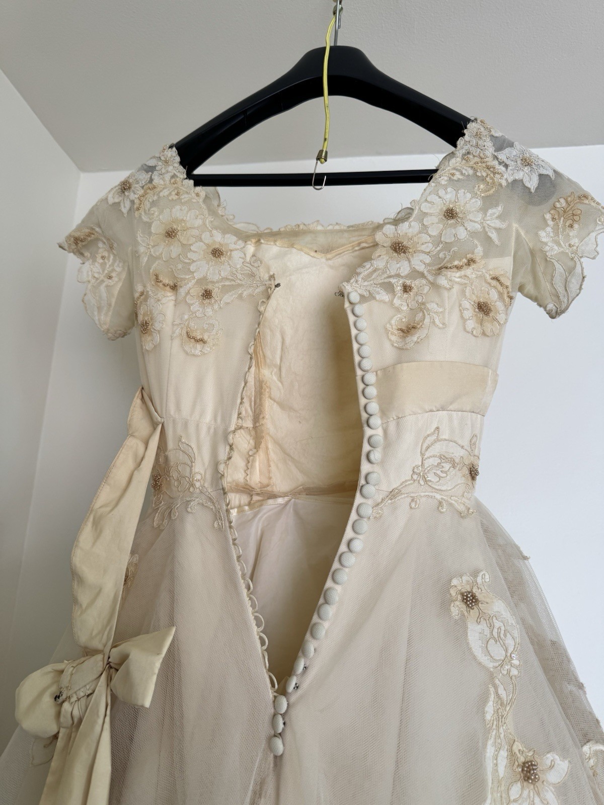 Bianchi 1950s Ivory Full-Length Wedding Dress pearl embellished
