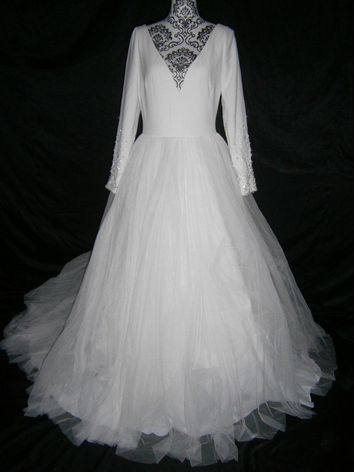 La Sposa Laurus Wedding Dress 12 White Crepe Tulle Sleeves Beaded Plunging V