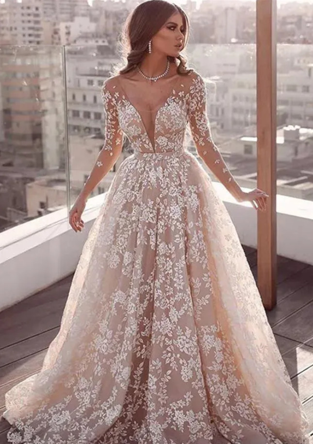 Vintage Lace Wedding Dresses V Neck Long Sleeve Bridal Gowns A Line Beach Boho