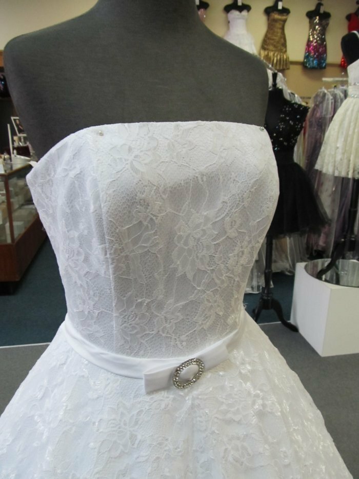 White Lace Ballgown Bridal Wedding Gown Dress Train 6 Forever Yours 45226