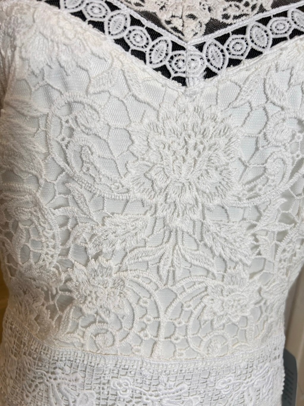 Women’s Tadashi Shoji Ivory Lace Bridal Wedding Gown Size 12 Fairy Boho Classic