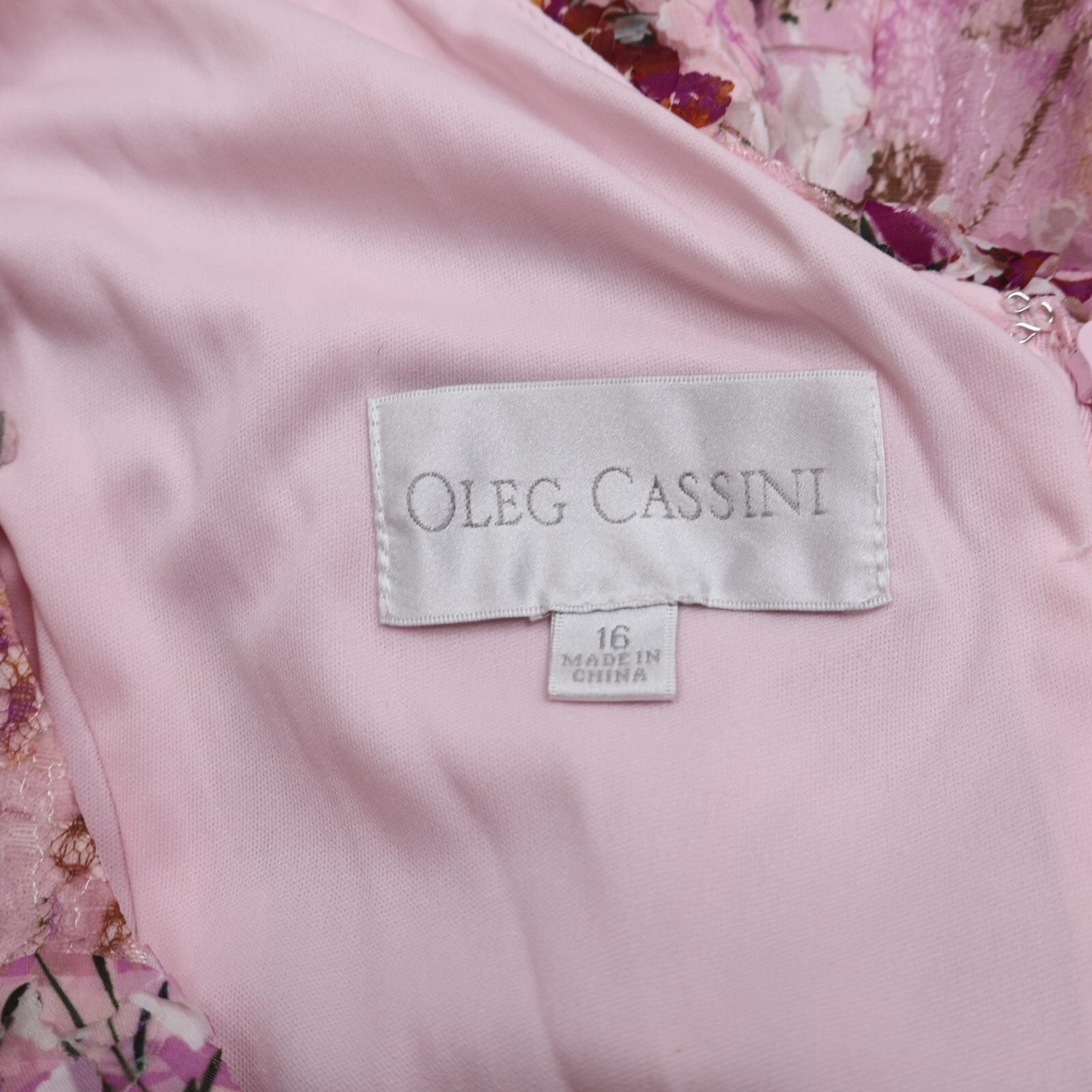 Oleg Cassini Sz 16 Floral V Neck A-Line Wedding Dress Pink