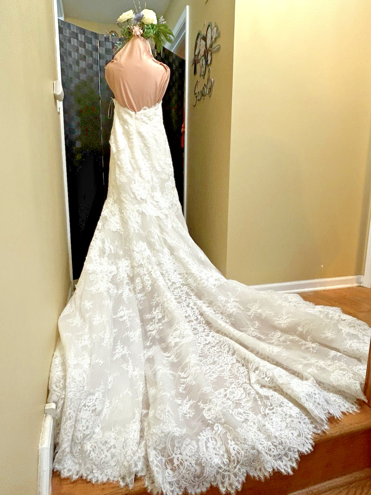 Pronovias Tisha Off White Wedding Dress with Tag Size 16