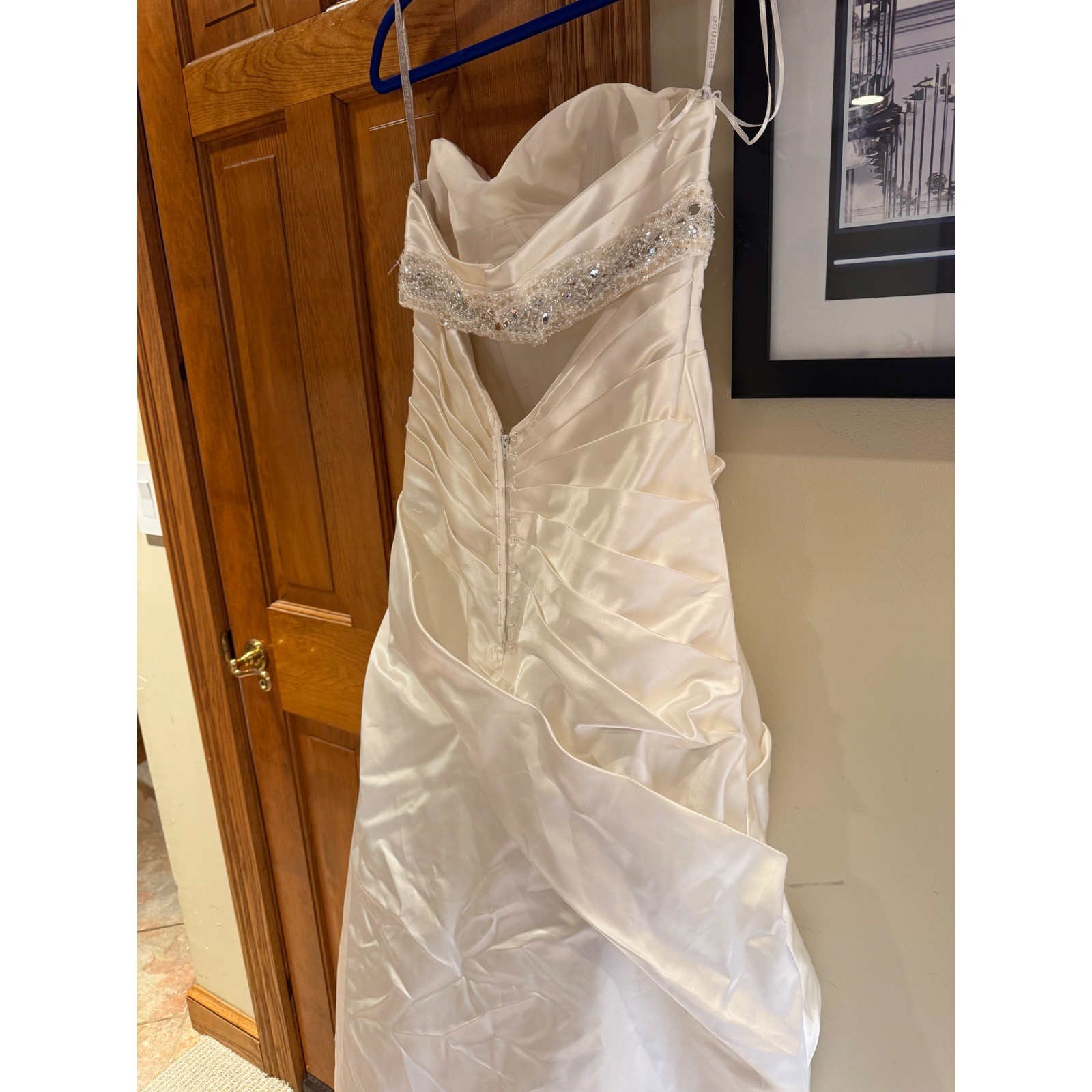Essense of Australia Ivory Satin Ruched Strapless Wedding Dress Gown Size 12