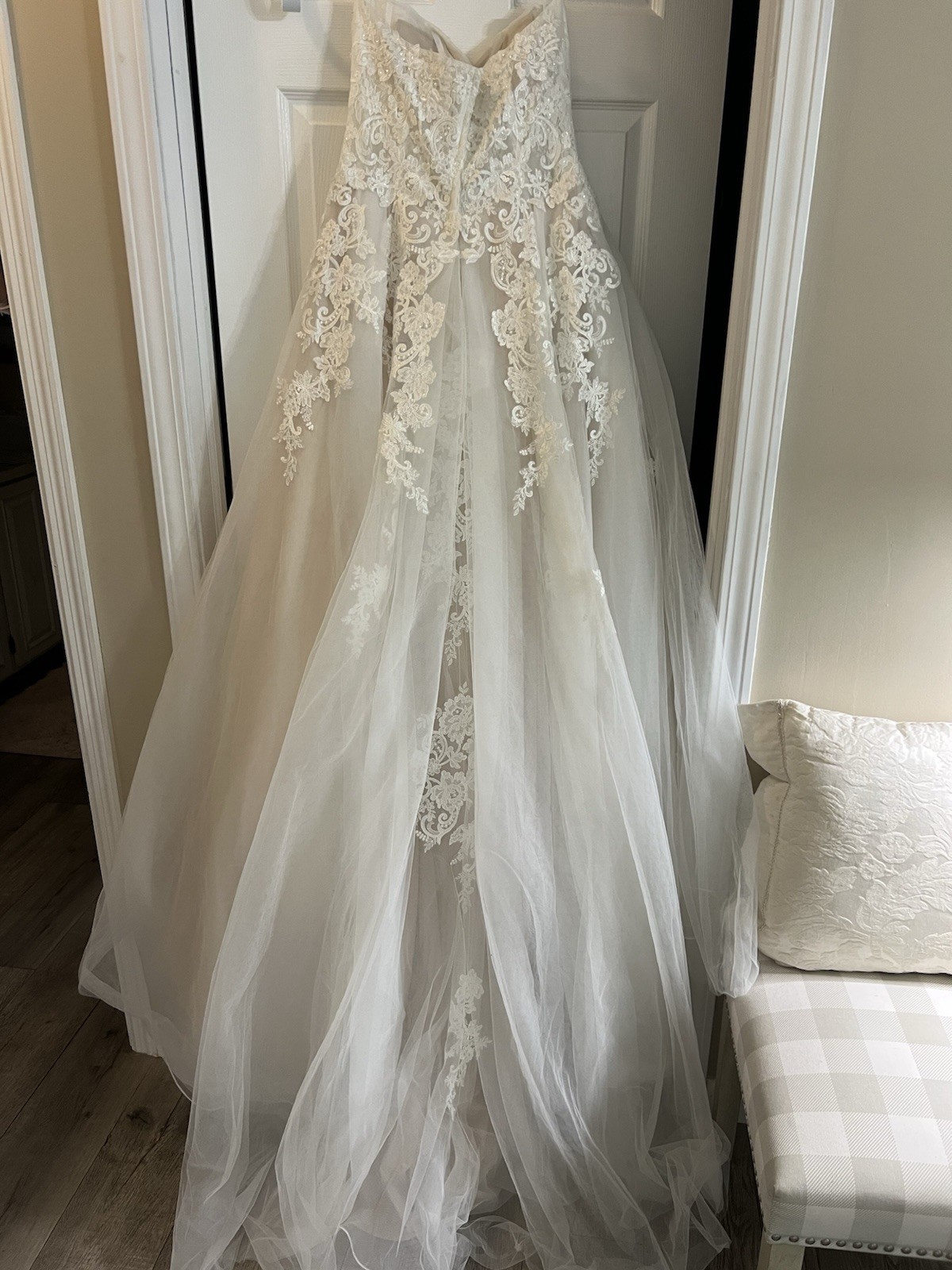 GUC David’s Bridal Ivory Wedding Gown with Train. Size 12.