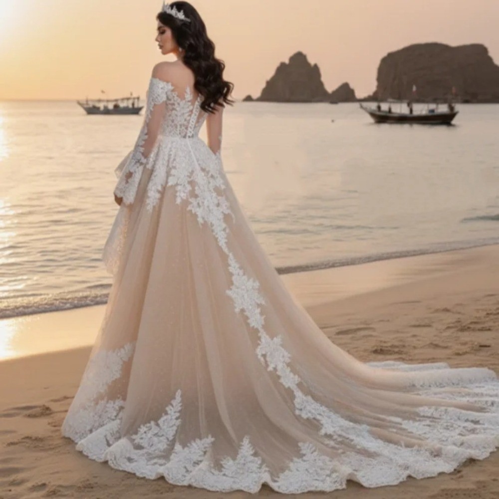 Champagne Strapless Wedding Dresses Lace V-Neck Dubai Style High Low A-Line Gown