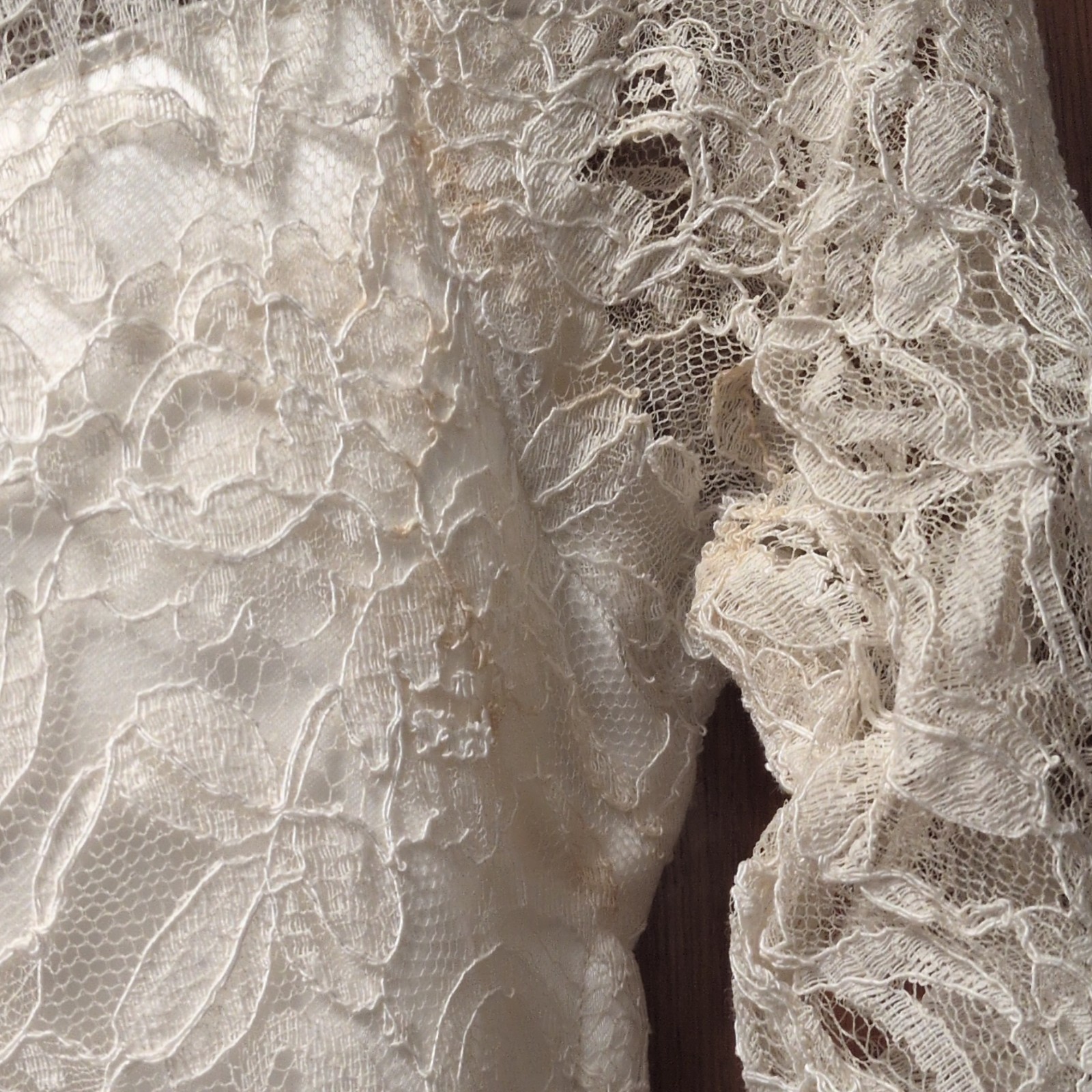 Vintage Ivory Lace Satin A-Line Wedding Dress Long Sleeve High Neck Button Back