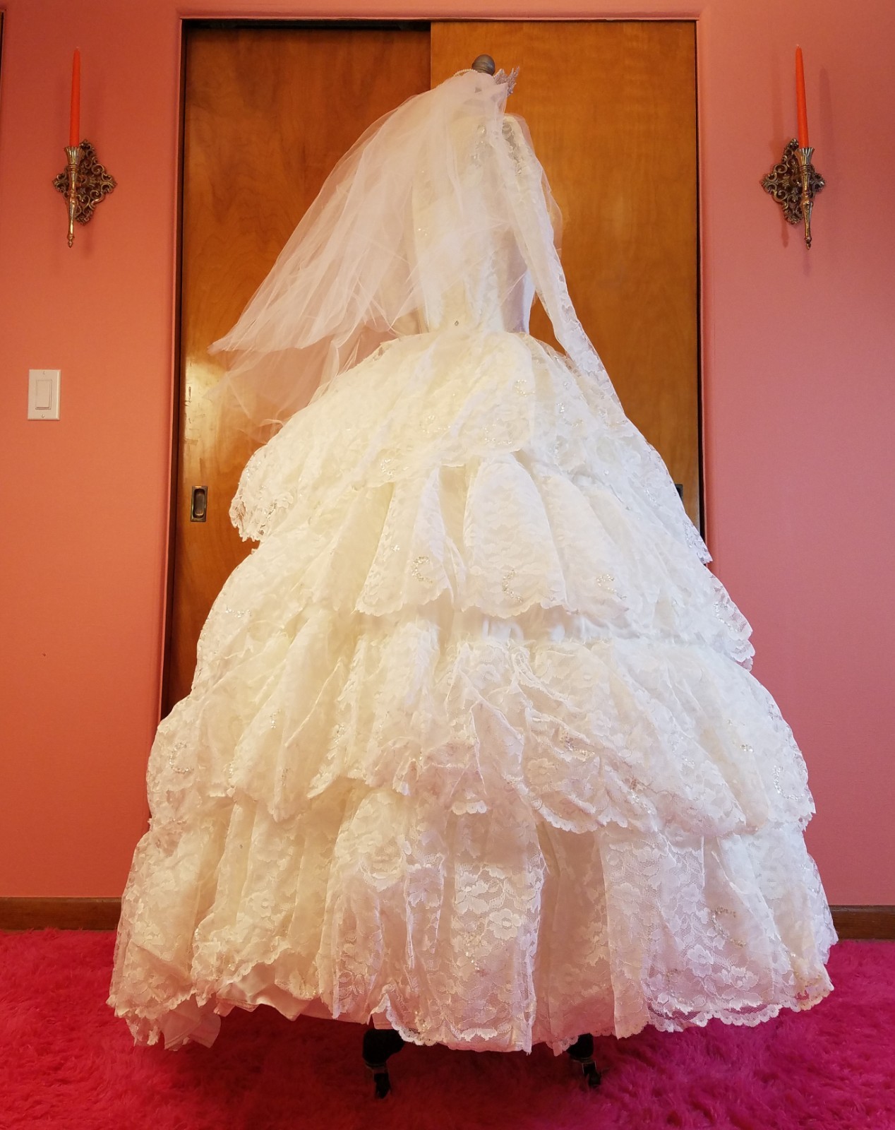 1950s/1960s Tiered Ruffle Lace Vintage Romantic White Wedding Dress XXS / XS