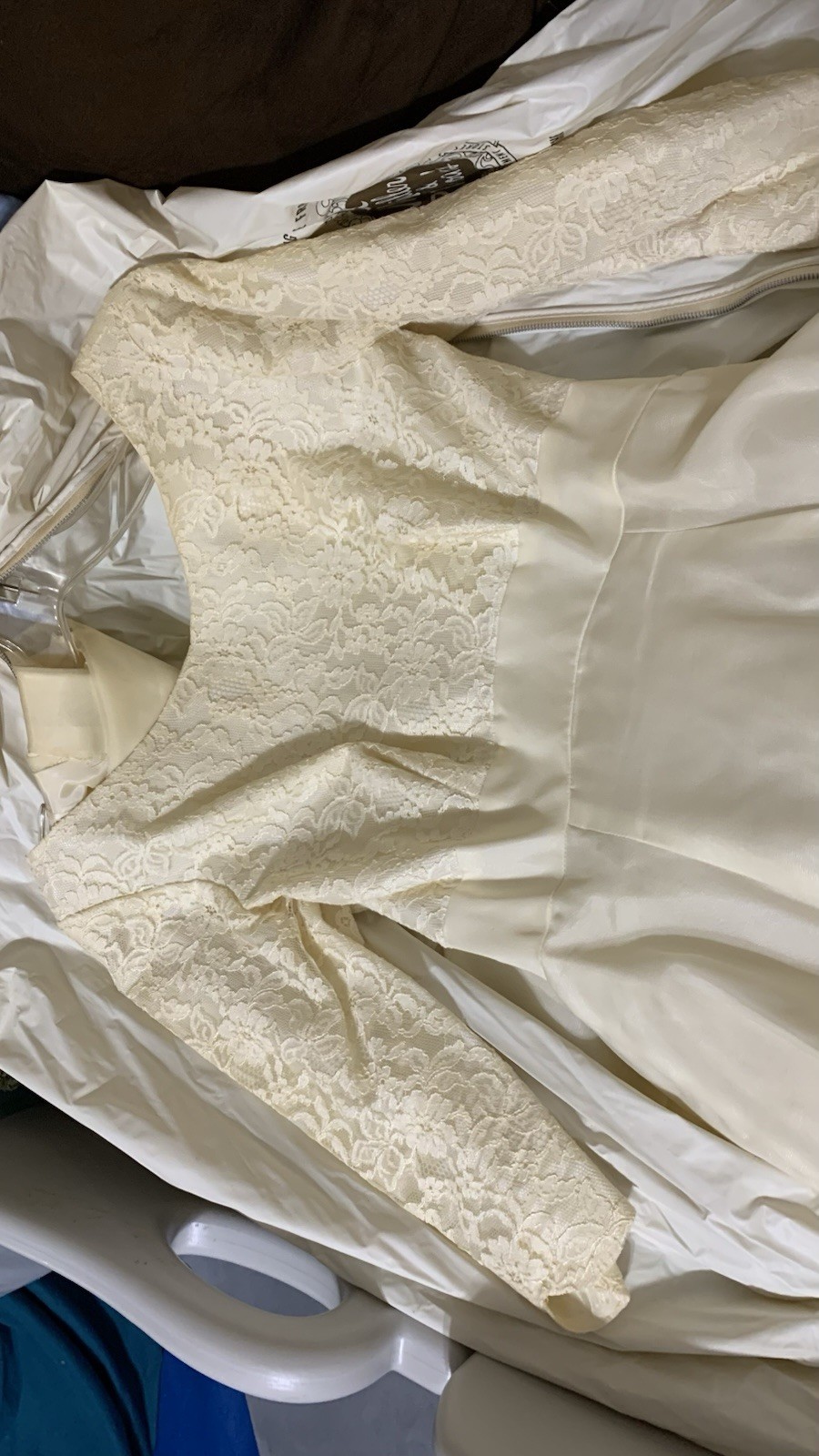Ivory Lace V-Neck A-Line Full-Length Wedding Dress, 3/4 Sleeve, Zipper Back