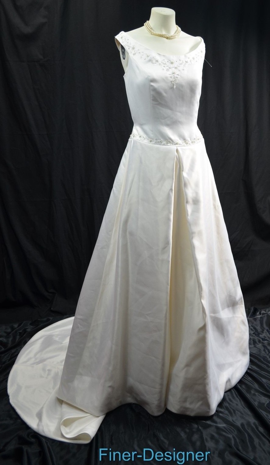Jasmine Haute Couture Portrait Wedding Gown Ivory bride train dress 12 NWT $1800