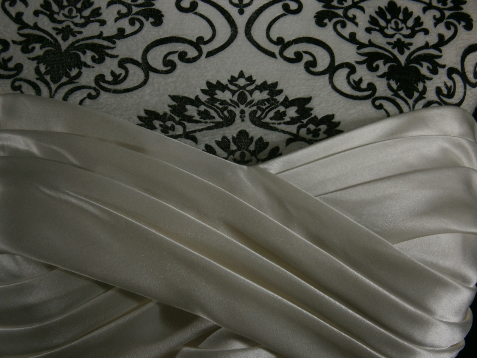 Essense of Australia Wedding Dress Off-White Satin Strapless Ruched Corset NEW