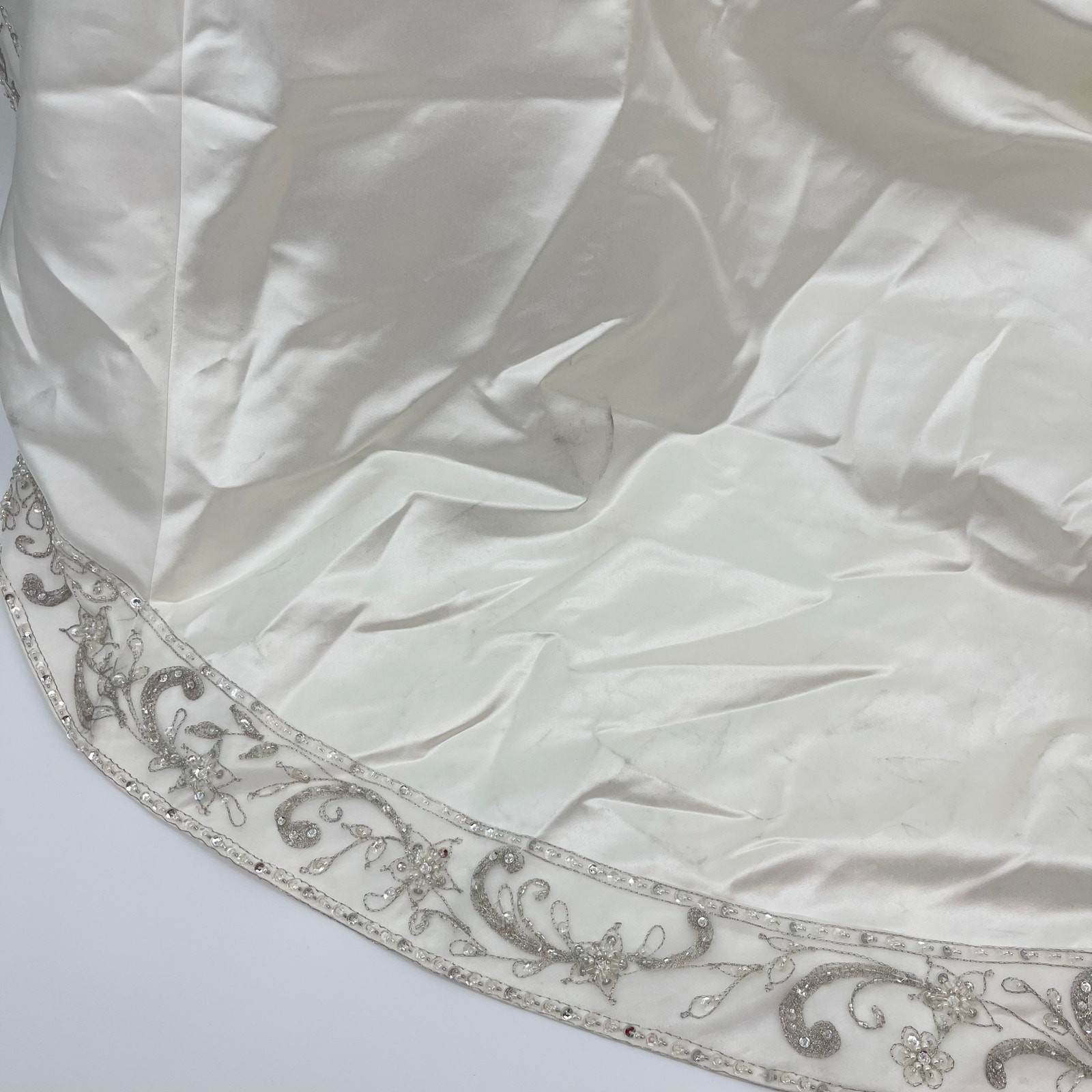 Casablanca Bridal | NWT Strapless Crystal Wedding Dress 1922 Size 12