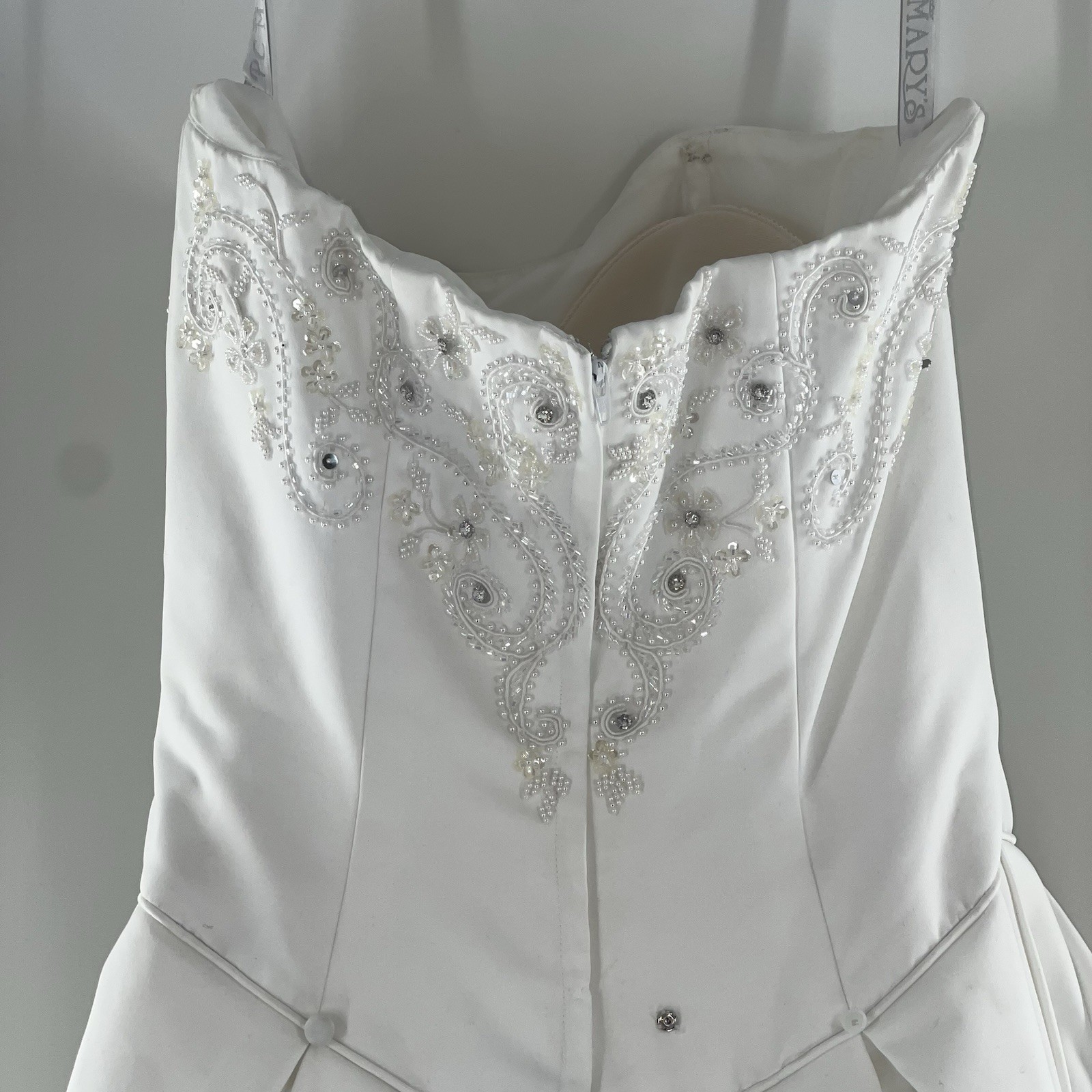 VTG Mary’s Classic 90’s Wedding Gown w/Matching Beaded Wrap & White Veil w/Satin