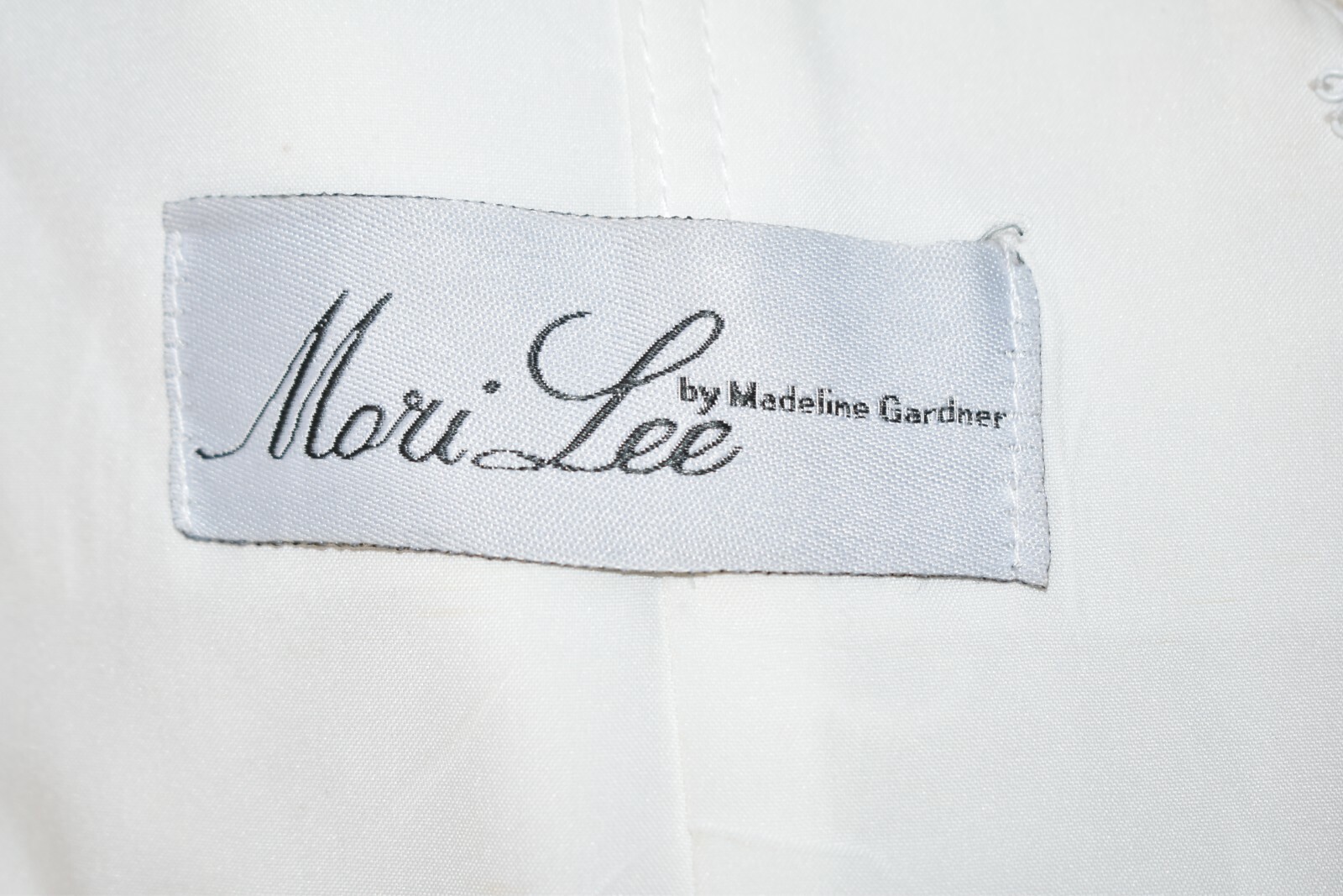 Mari Lee By Madeline Gardner Wedding Dress Size 8 Fits XS Sequins Lace Train