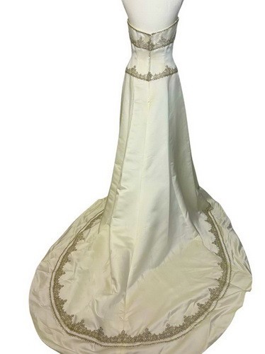 Herawhite Ivory Crystal Silver Embroidered Strapless Wedding Gown Size 8 $799