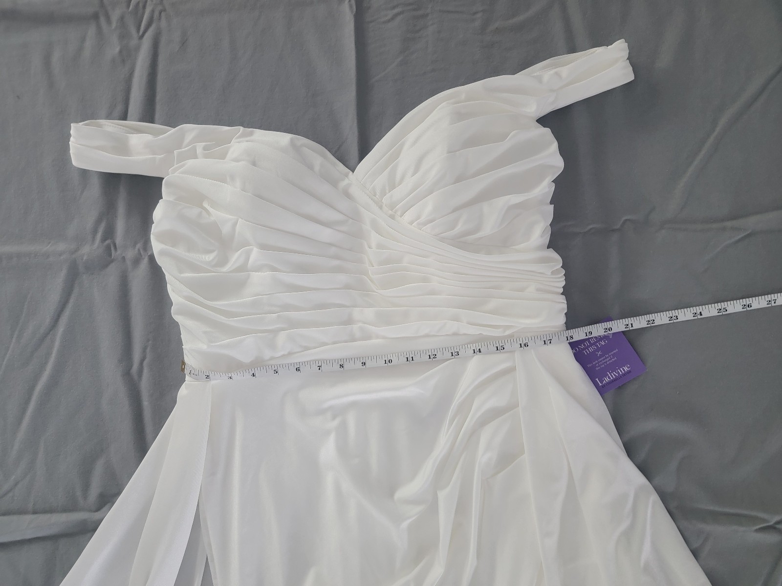 NWT Ladivine By Cinderella Divine WN315 Off-White Wedding Dress Size 18