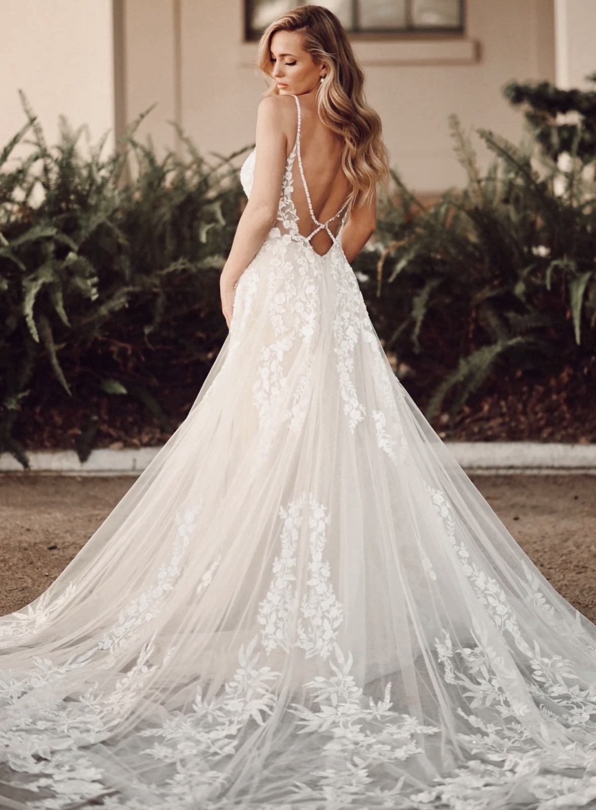Martina Liana Classic Ivory Lace Tulle A-Line V-Neck Sleeveless Train 16