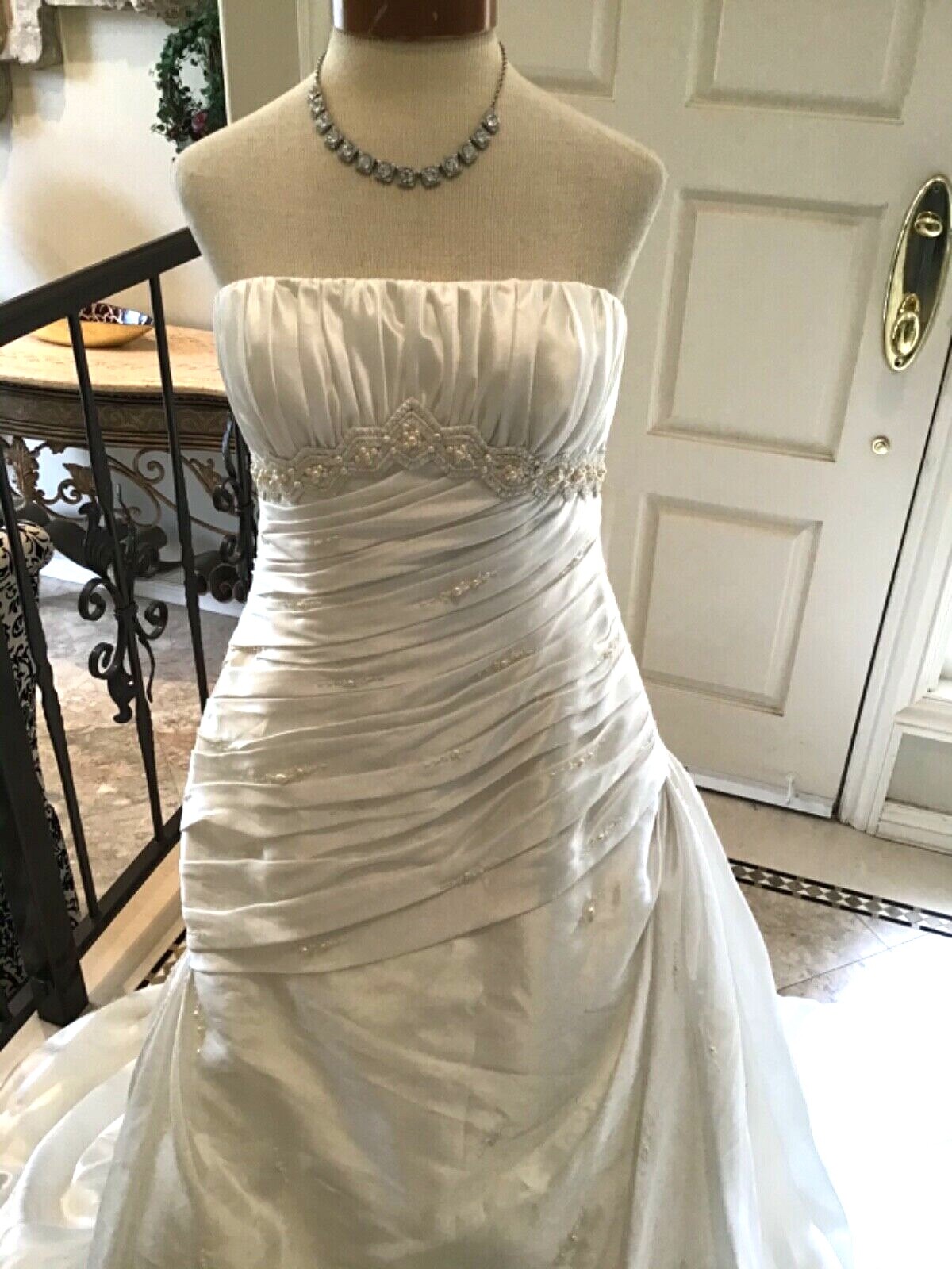 LA SPOSA NEW wedding dress bridal gown fit and flare Ivory 44 Italy 10/12 US