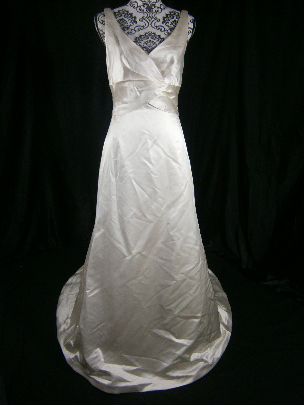 Paloma Blanca Wedding Ball Gown Bridal Dress 6-10 Silk Ivory Ruched Back Buttons