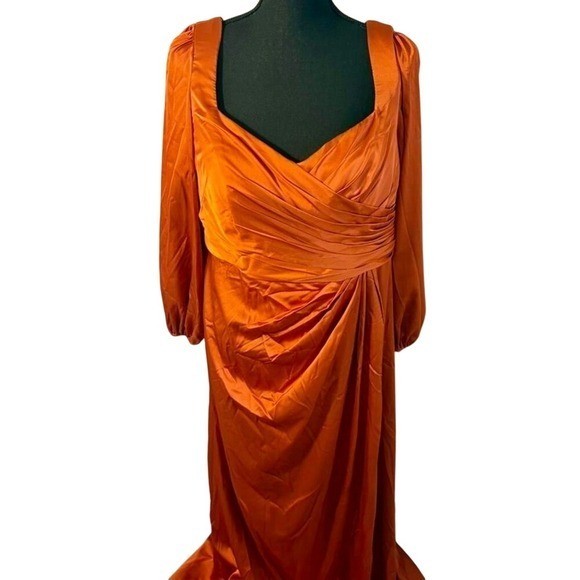 Formal Copper Satin dress with rouching in the front, lace up back, lined,16
