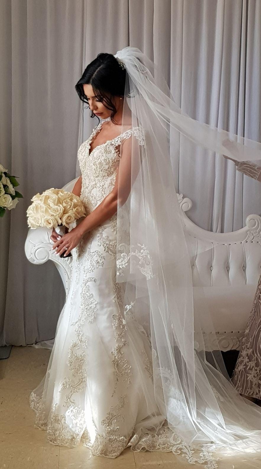 Women’s Size 6 US 0 Wedding Dress Custom Made With hoop skirt & Veil