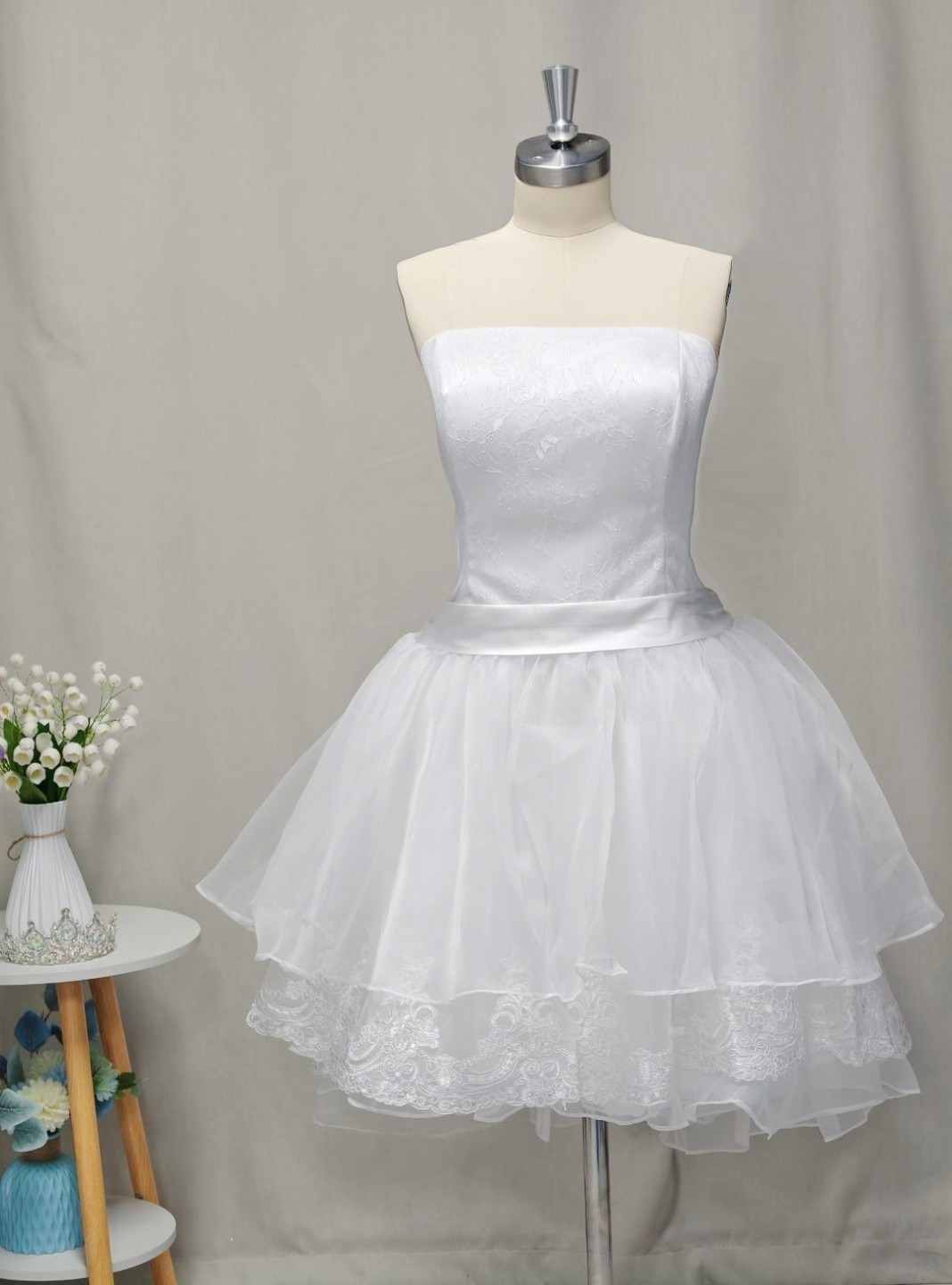 Short Mini Wedding Dresses White Strapless Sleeveless Lace Tulle Bridal Gowns