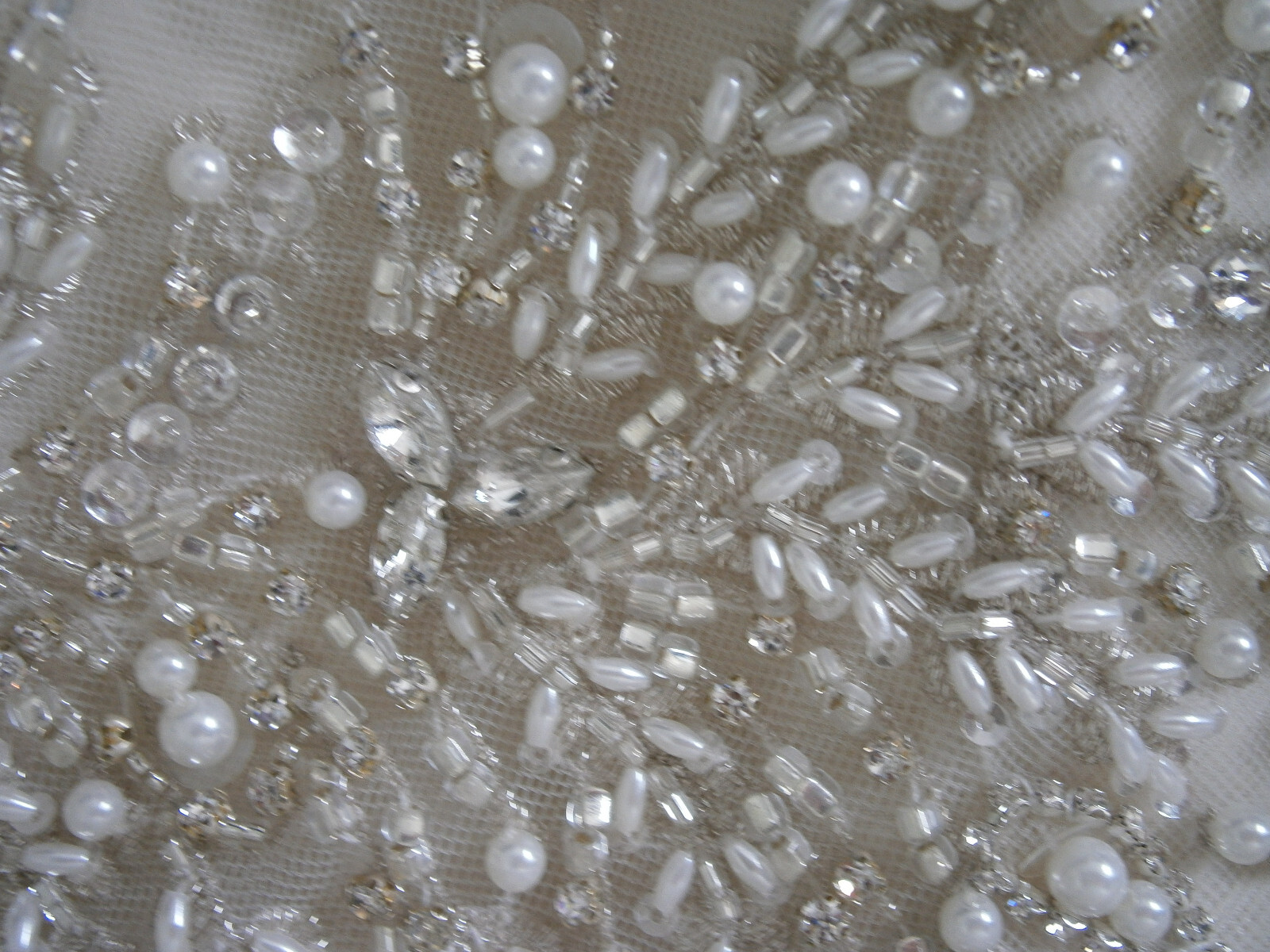 Essense of Australia D2259 Wedding Dress 10 Ivory Beaded Ball Gown Tulle Skirt