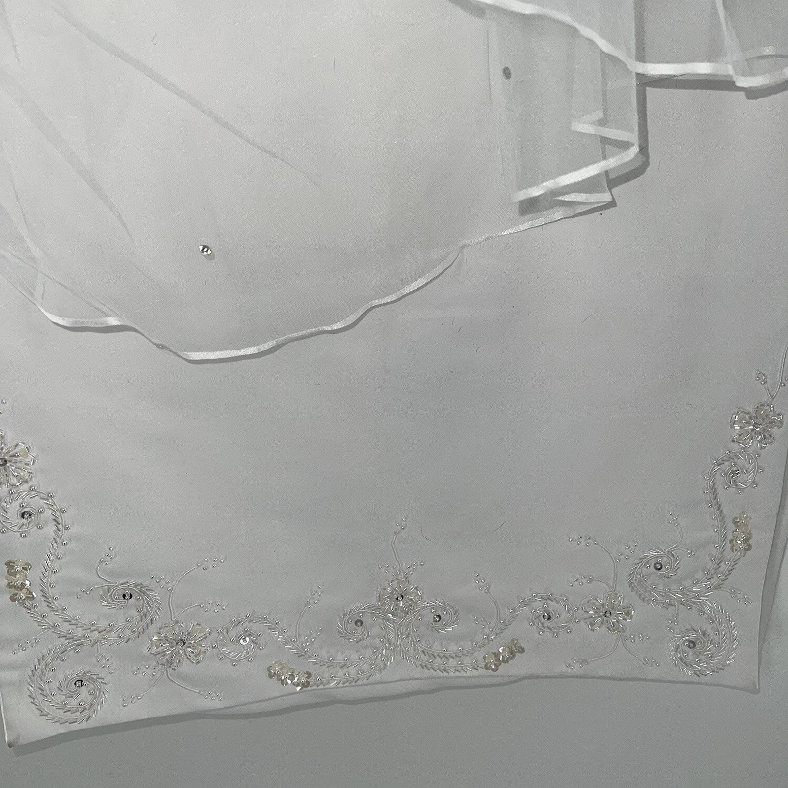 VTG Mary’s Classic 90’s Wedding Gown w/Matching Beaded Wrap & White Veil w/Satin