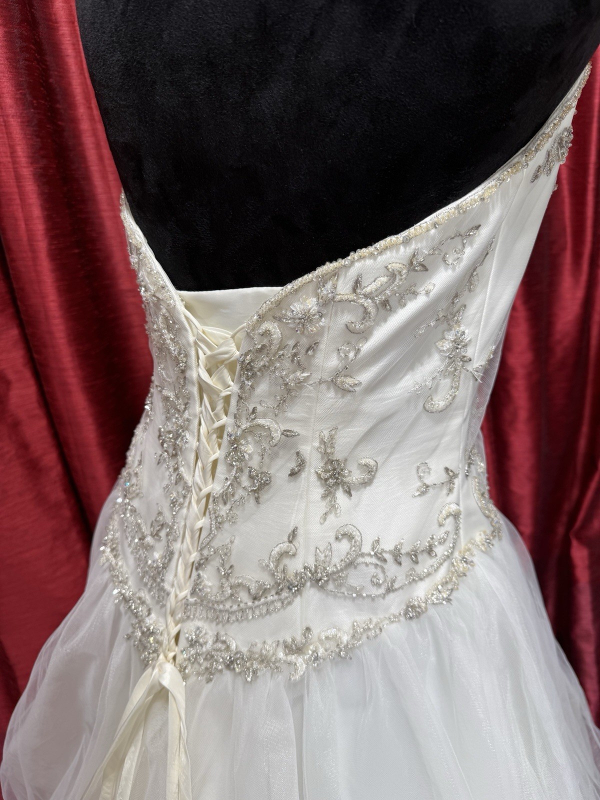 Alfred Angelo 2319C Wedding Ballgown Strapless Sweetheart Neckline Sz 8