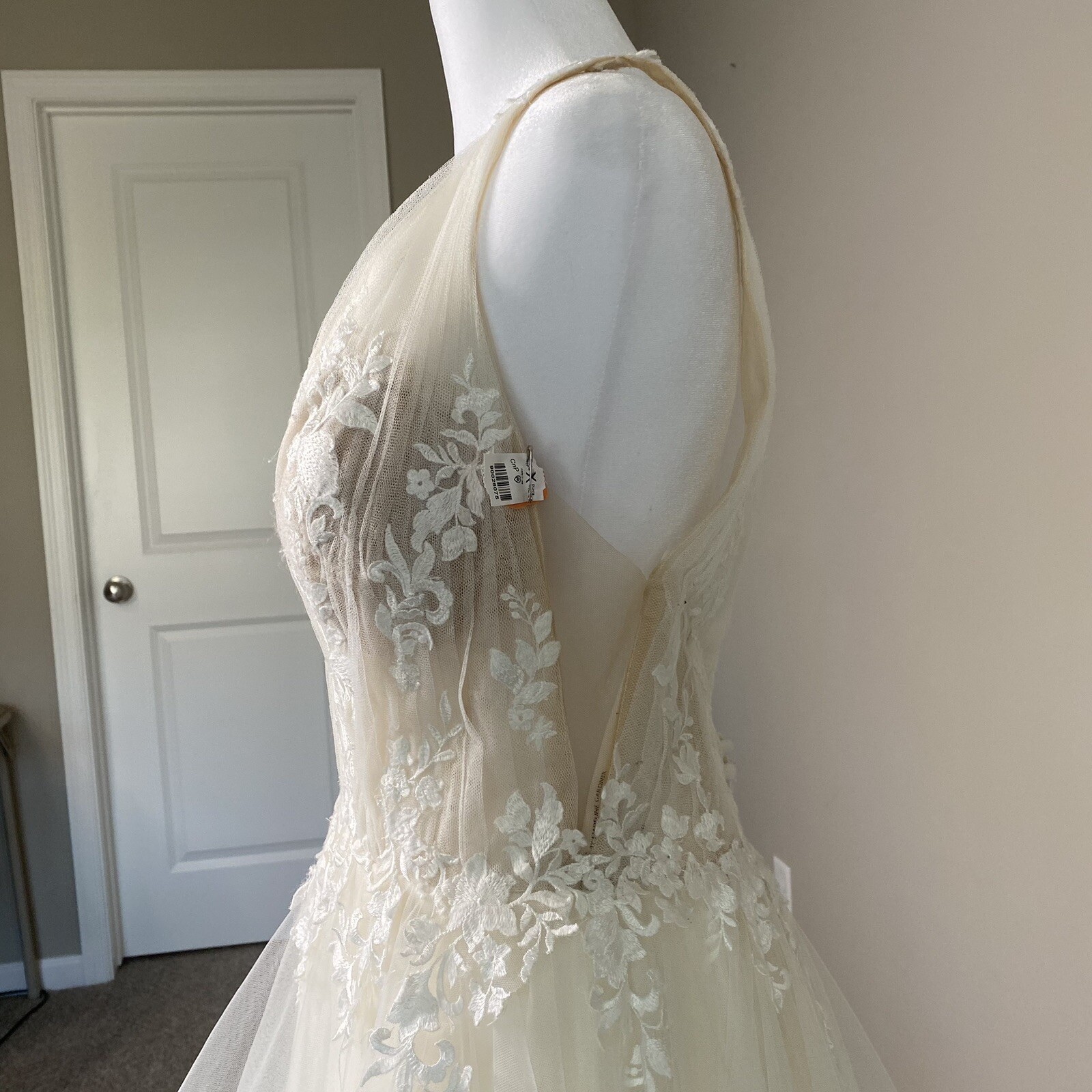 Morilee Wedding Gown 2365 Carmelina Ivory Champaign A Line V Neck Size 12