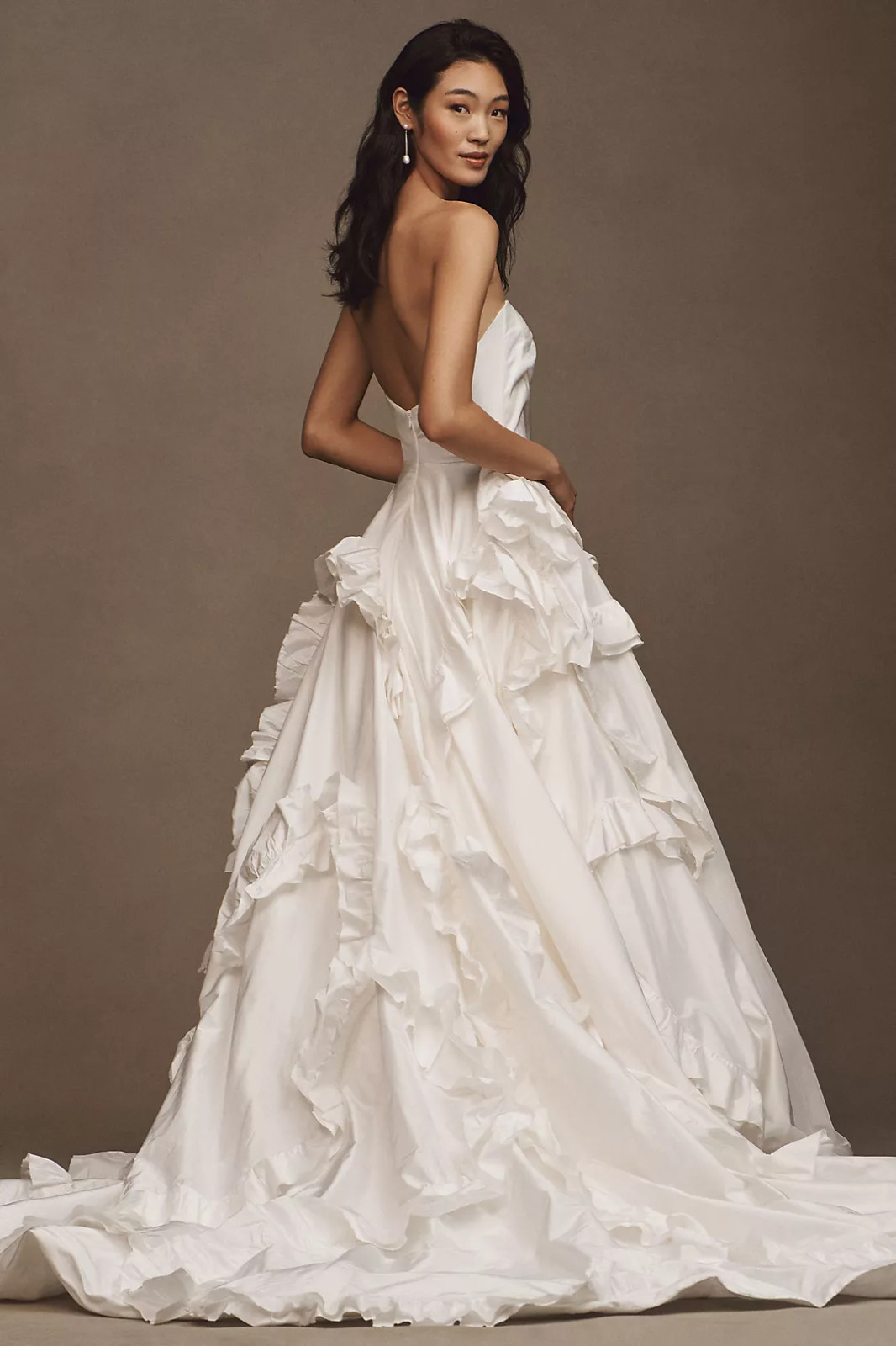 Ouma Alix Wedding Dress Size 6 NWT Taffeta Ruffle Long Train