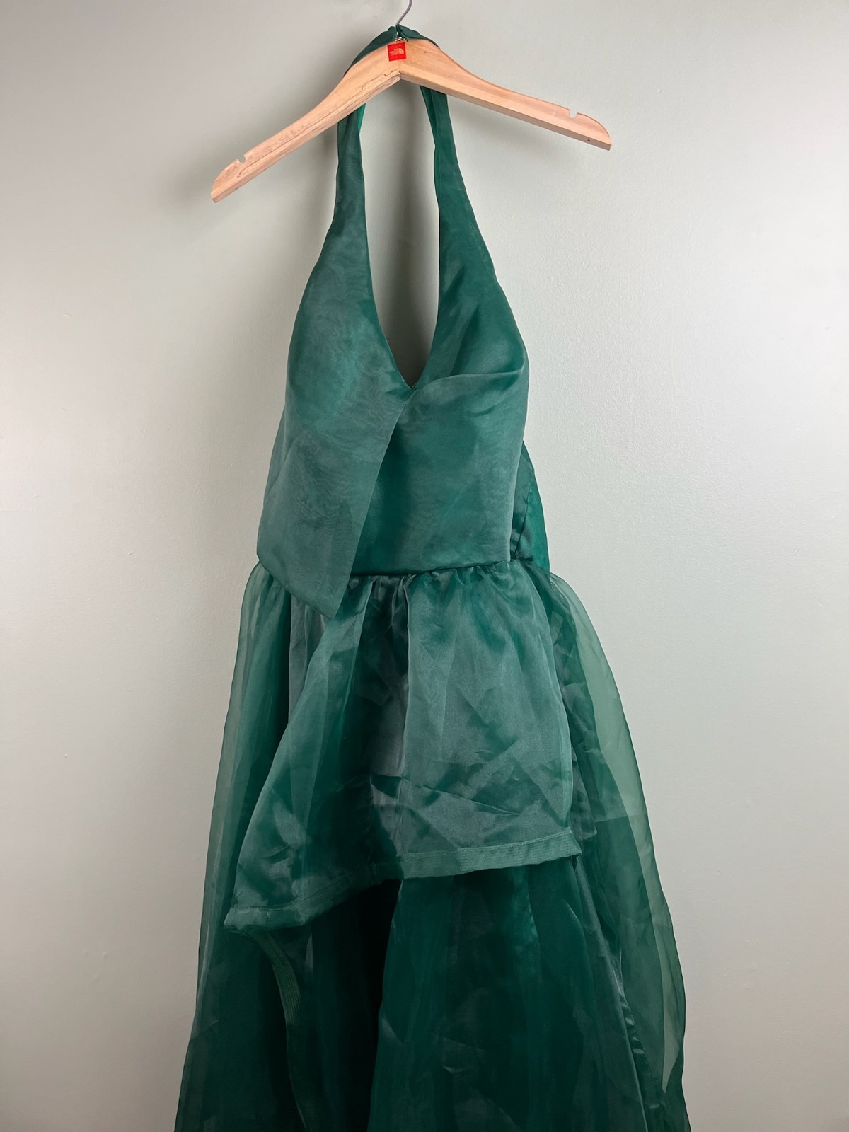 NWT Hebeos Wedding Dress Green Long Tulle Halter Top Neckline Lined Size L/XL