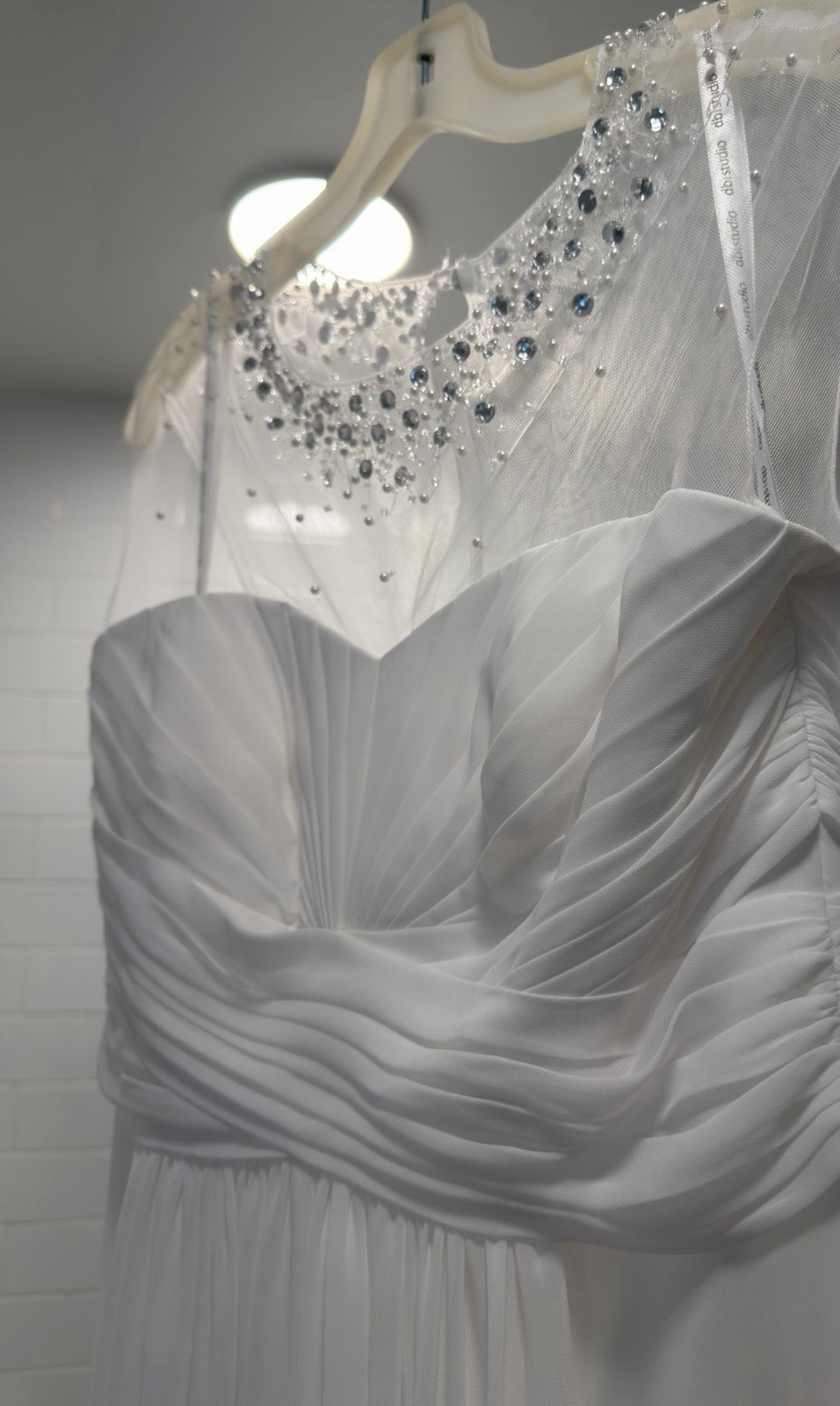 Women’s Wedding Dress Size 8 (My Size M) White