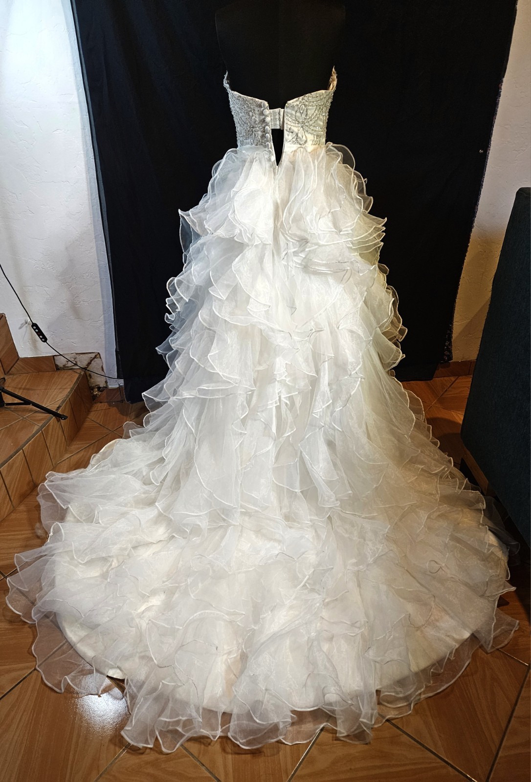 Heavily Beaded Strapless Wedding Dress Custom Size 6 Ruffled Tulle Skirt