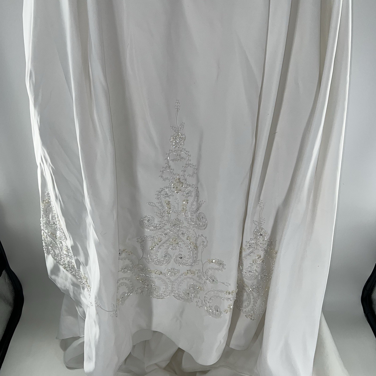VTG Mary’s Classic 90’s Wedding Gown w/Matching Beaded Wrap & White Veil w/Satin